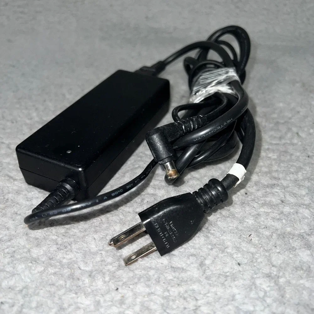 OEM Sony AC Adapter‎ 19.5V Vaio Laptop Charger Power Supply Genuine VGP-AC19V38